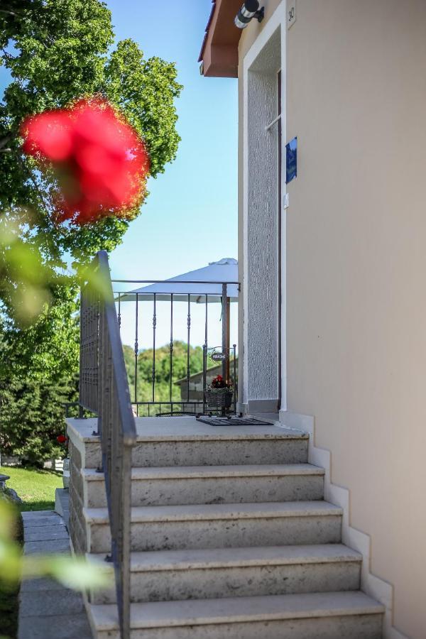 Apartman Danijela Zagorje エクステリア 写真